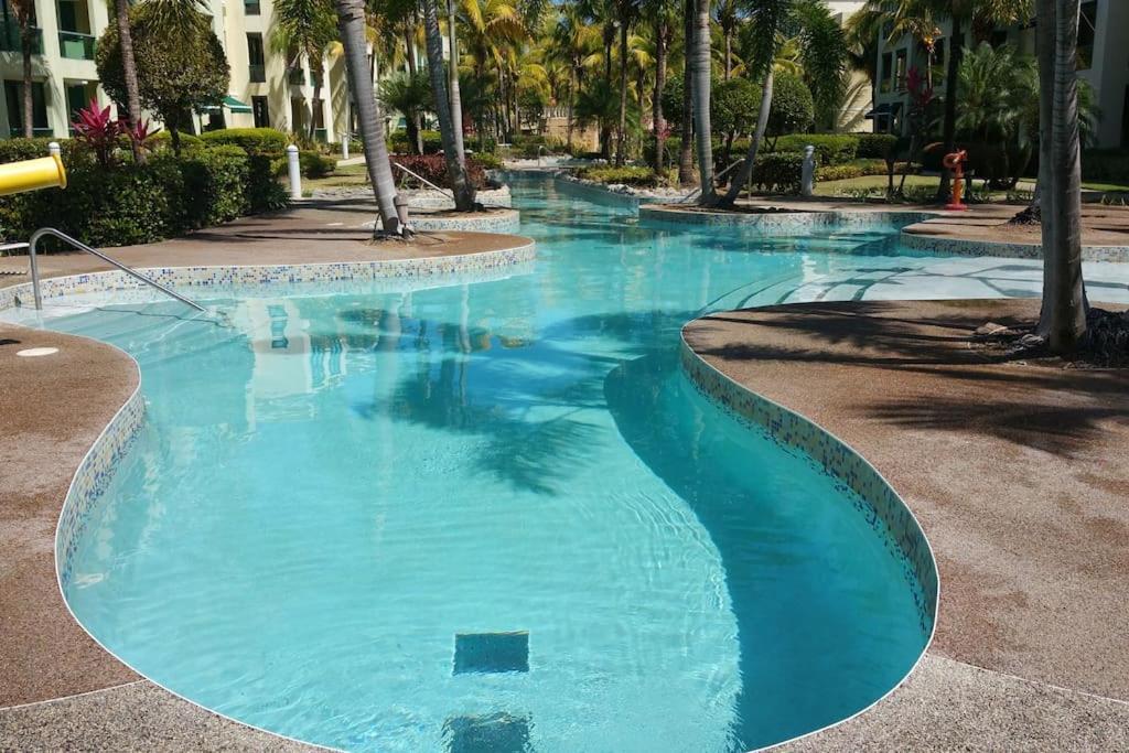 Slice Of Paradise At Aquatika Loiza Exterior foto